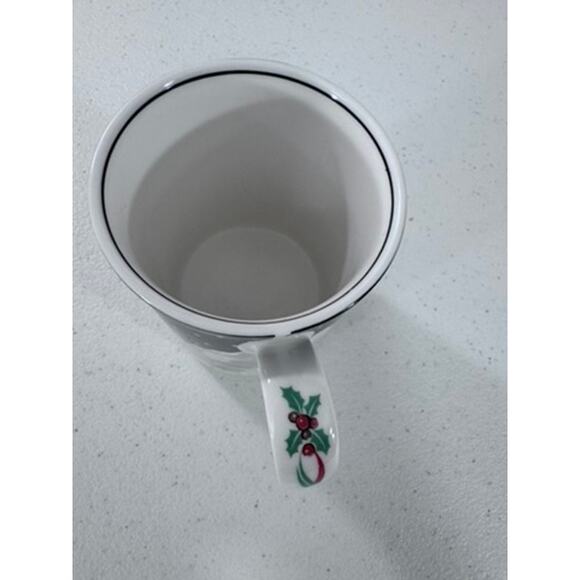 "NORITAKE" Epoch Christmas Party Mugs ,Seals, Micro, Oven, and Dishwasher Safe - Picture 5 of 7